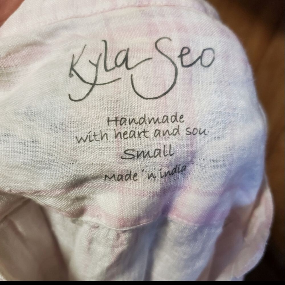 Kyla Seo | Linen Embroidered Floral Long Sleeve Blouse | Size S - Picture 3 of 10